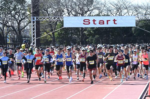 第43回鴻巣パンジーマラソン ハーフマラソンスタート