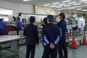 説明を受ける市長