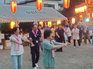 中宿自治会の納涼盆踊り大会の様子