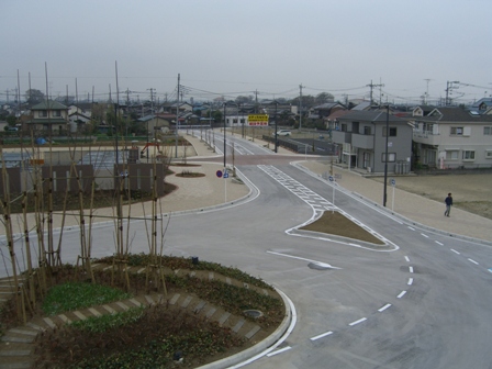 （写真）駅通り