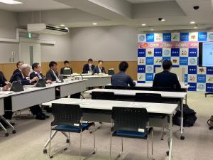記者会見