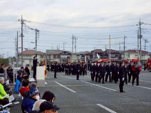 行進をする団員の皆さん