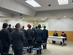 市長訓示をする市長