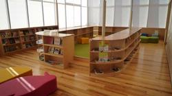 （写真）吹上児童センター図書コーナー