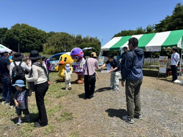 こうのす花まつりでの周知の様子
